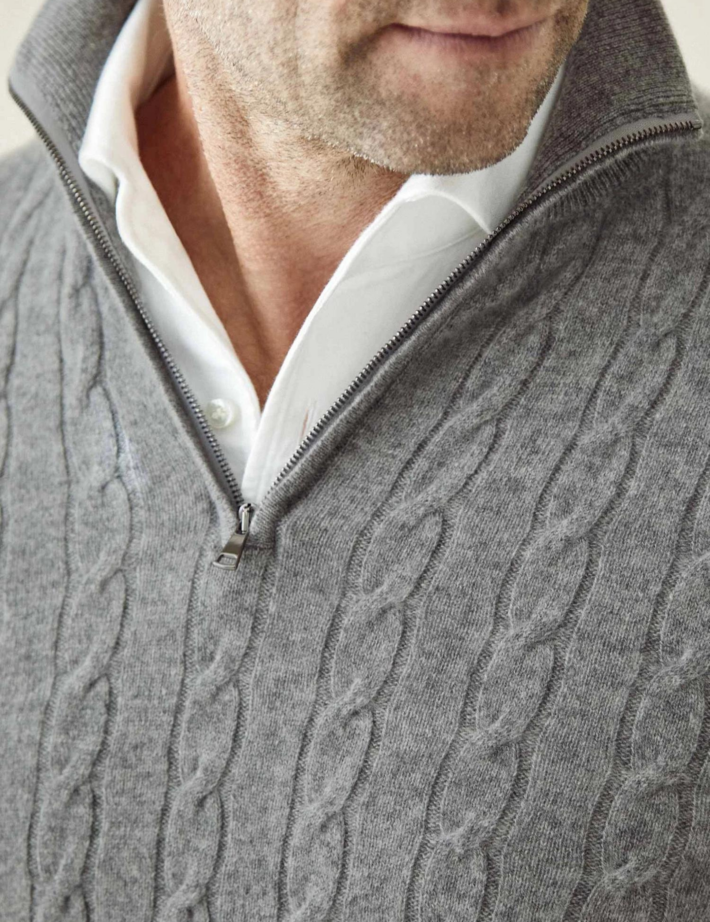 Pull torsadé homme à col zippé