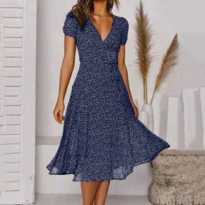 Robe d'été avec décolleté en V