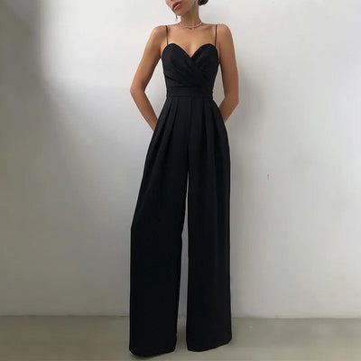 Combinaison soirée pour femme avec fines bretelles et taille haute chic