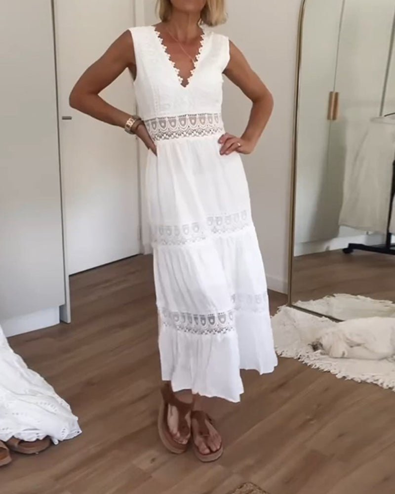 Kim | Robe en Dentelle à Col V ( Épuisée presque )