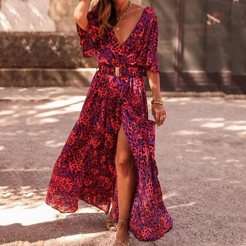 Robe longue élégante à imprimé raffiné avec fente latérale