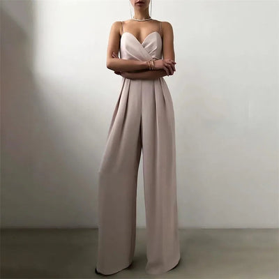 Combinaison soirée pour femme avec fines bretelles et taille haute chic