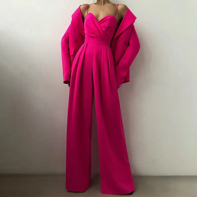 Combinaison soirée pour femme avec fines bretelles et taille haute chic