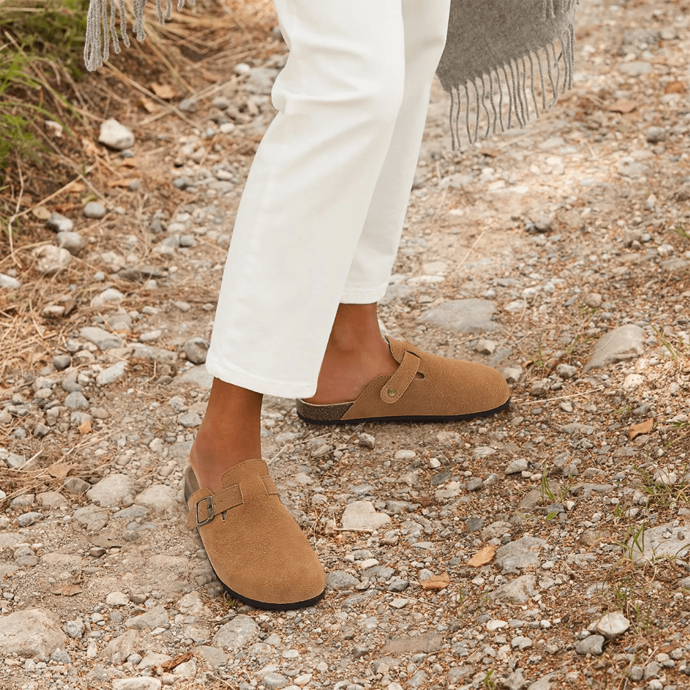 Sabots pour femme au style moderne et silhouette tendance