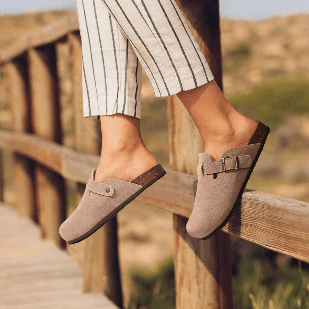 Sabots pour femme au style moderne et silhouette tendance