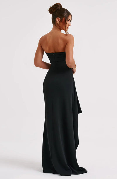Robe longue de soirée sans bretelles avec fente haute élégante